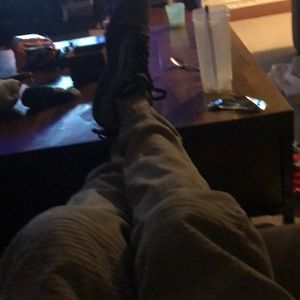 Meet your Posher, Eli